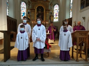 Neues Kirchenjahr mit neuen Ministranten