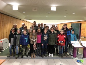 Gruppenfoto Kegelnachmittag Ministranten
